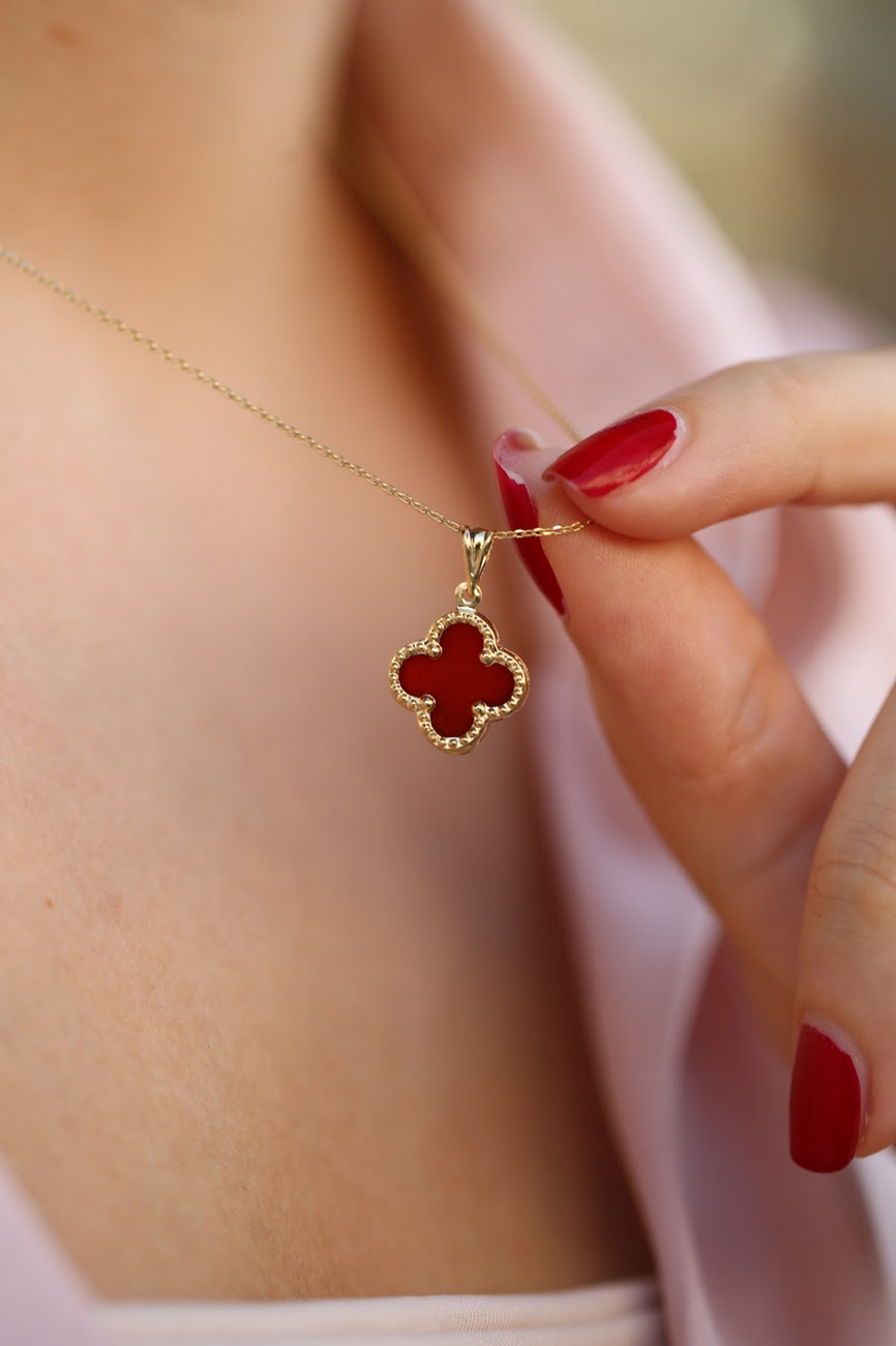 Bordo Yonca Altın Kolye