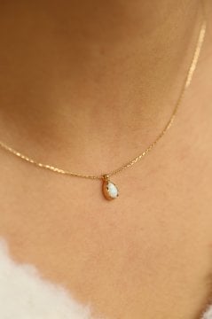 Altın Opal Taş Beyaz Kolye