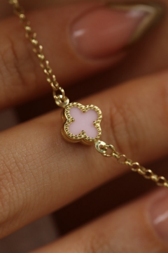 Pembe Taşlı Altın Kolye