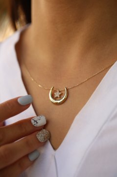 Hilal Altın Kolye