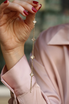 Sedefli Beyaz Yonca Bileklik