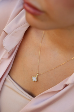 Beyaz Altın Yonca Kolye