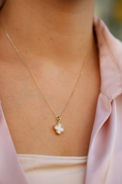 Beyaz Altın Yonca Kolye