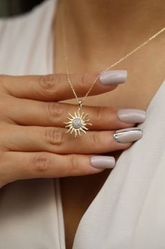 Altın Büyük Boy Güneş Kolye