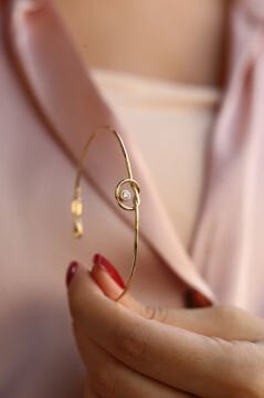 Düğüm Altın Kelepçe