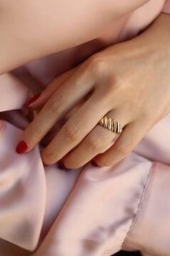 Şık Taşsız Altın Yüzük