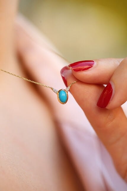 Firüze Taşlı Altın Kolye