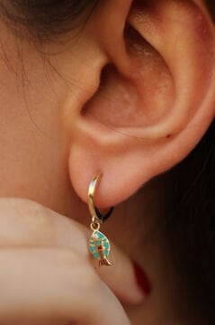 Mineli Çift Taraflı Balık Küpe