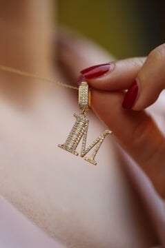 Harfli Baget Altın Kolye